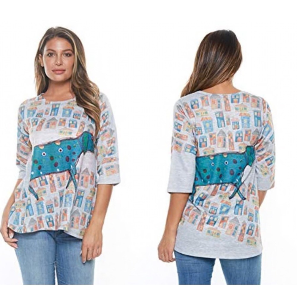 Inoah Molly in Town Scoop Neck Hi-Lo Hem Elbow Sleeve Top Size Small Dog Print‎